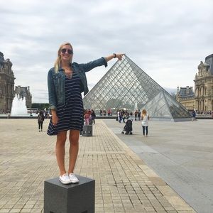 Meet your Posher, Olivia